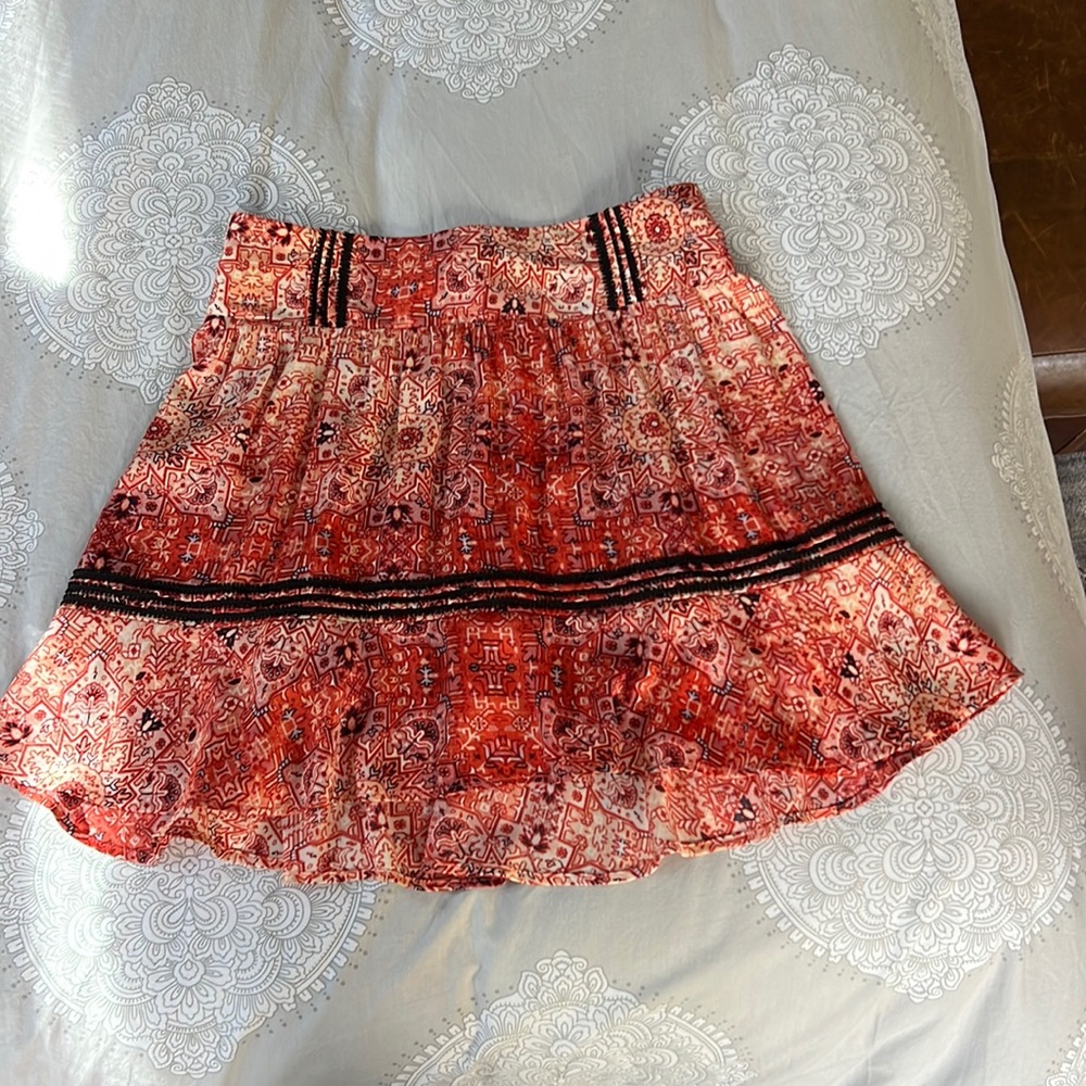 Beautiful Silky Skirt by Guess Los Angeles XS